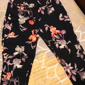 Flower pattern pants